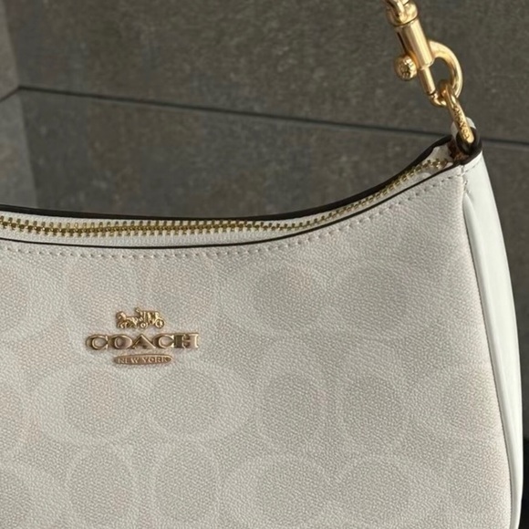 NWT coach Teri Shoulder Bag In Signature Canvas CA548 - Picture 4 of 7